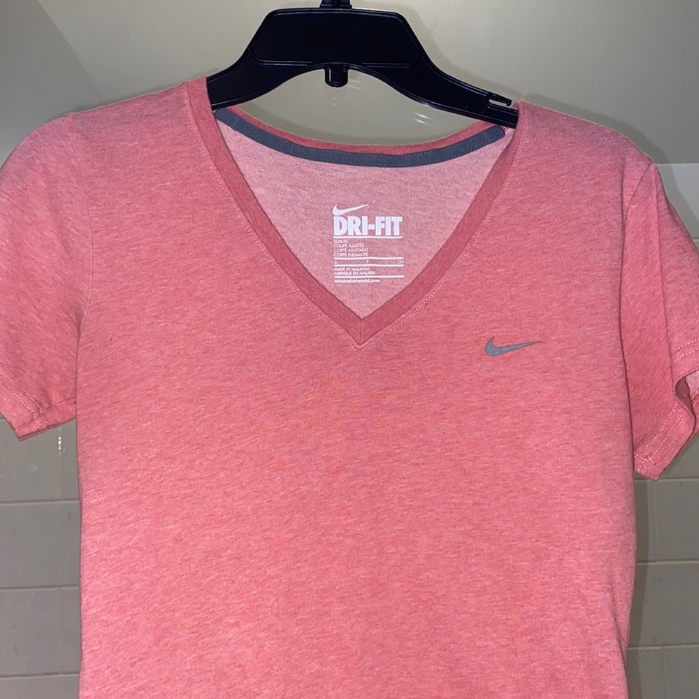 Nike DriFit  tee!